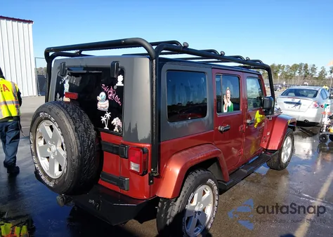 2007 Jeep Wrangler Unlimited Sahara z USA, uszkodzony, nr VIN 1J4GA59187L192341